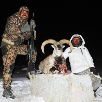 Rugged Ridge Expedition field hunt